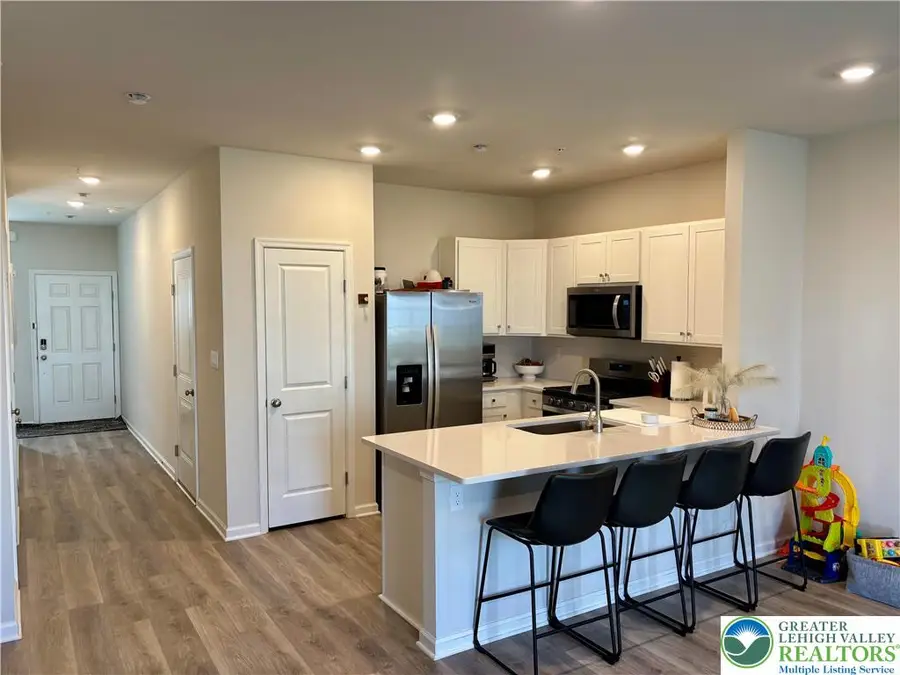 1237 Martin Road, Upper Macungie, PA 18031 - #3