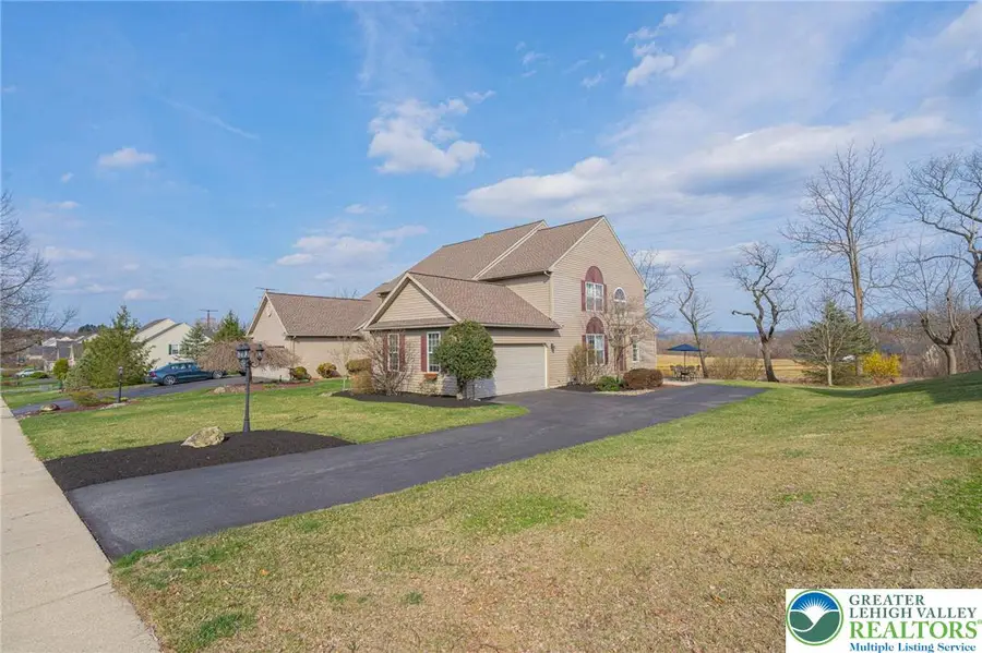 2161 Woodridge Drive, Lower Macungie, PA 18062 - #2