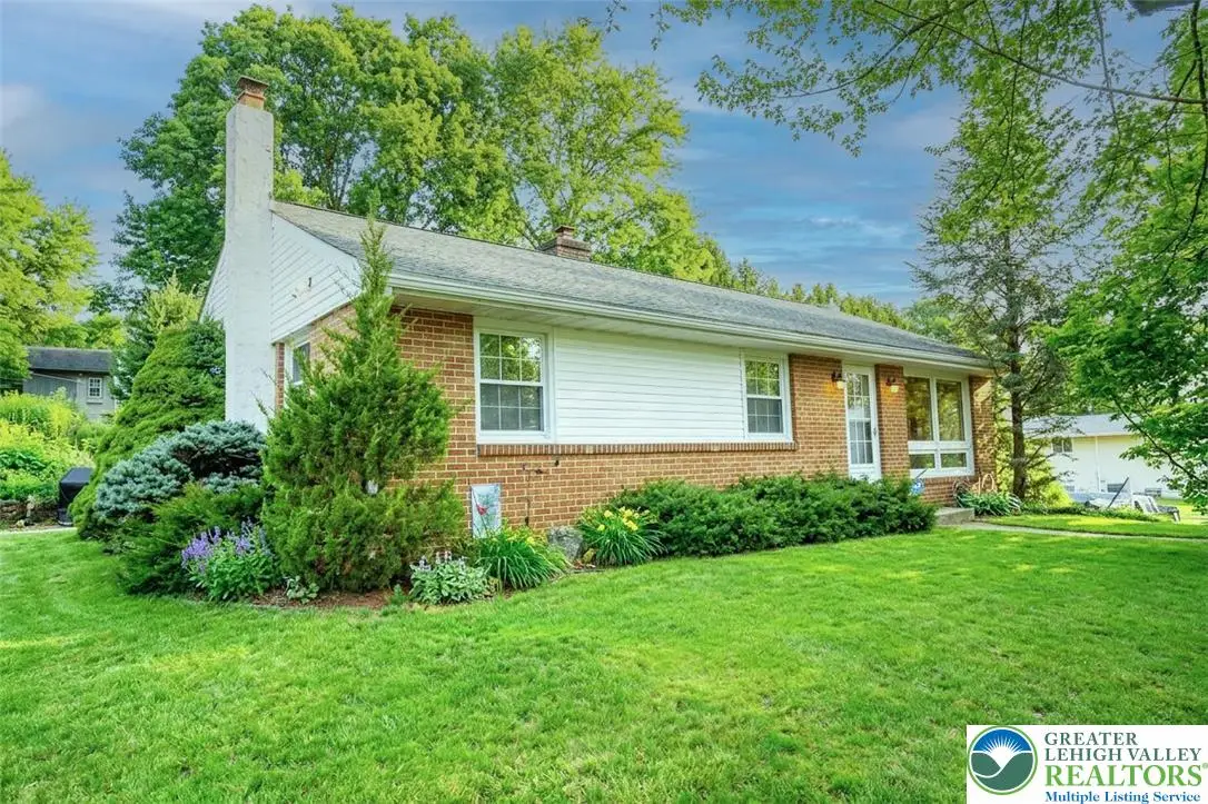 5556 Park Valley Road, North Whitehall, PA 18078 - #1
