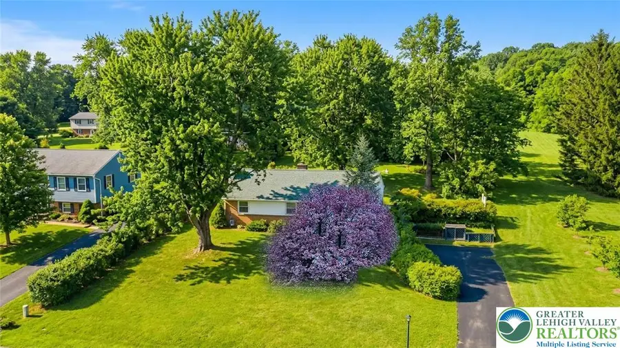 5556 Park Valley Road, North Whitehall, PA 18078 - #3