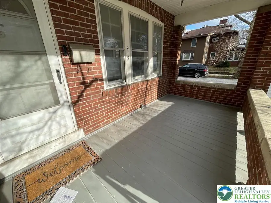 919 S Poplar Street, Allentown, PA 18103 - #2
