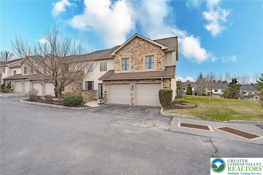 15 Holly Court, Easton, PA 18040 - #2