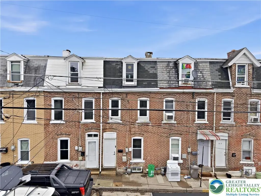 527 Elliger Street, Allentown, PA 18102 - #1