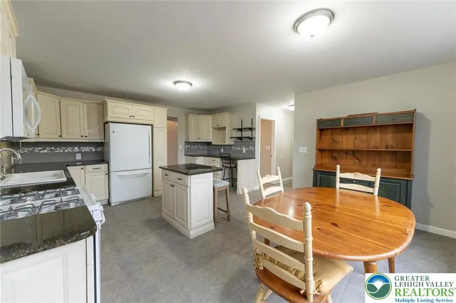 3941 Freemansburg Avenue, Middletown, PA 18020 - #3