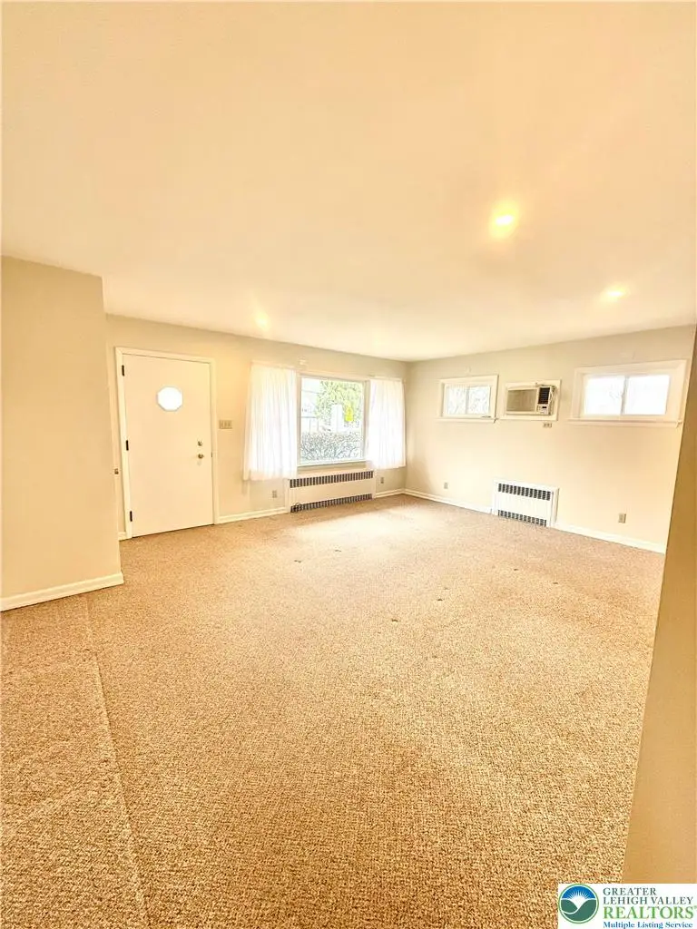 3127 W Emaus, Salisbury, PA 18103 - #2