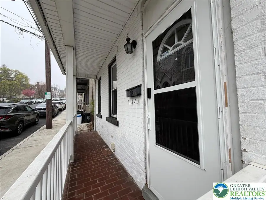 416 Carlton Avenue, Bethlehem, PA 18015 - #2
