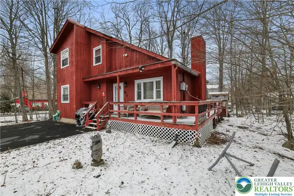 2638 Foxledge Drive, Coolbaugh Twp, PA 18466