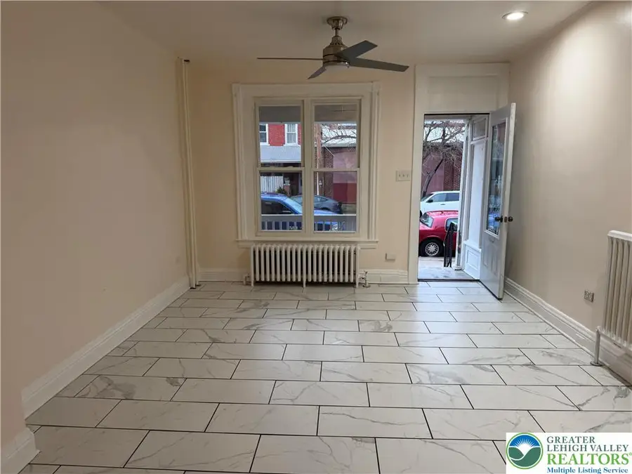 1422 W Gordon Street, Allentown, PA 18102 - #3