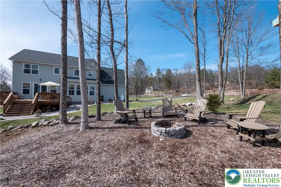 106 Lumbermill Lane, Stroudsburg, PA 18360 - #2