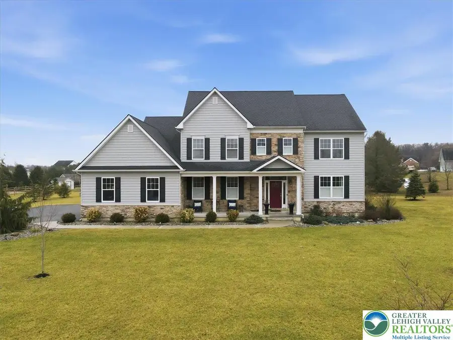 206 Broadview Court, Bushkill, PA 18064 - #2