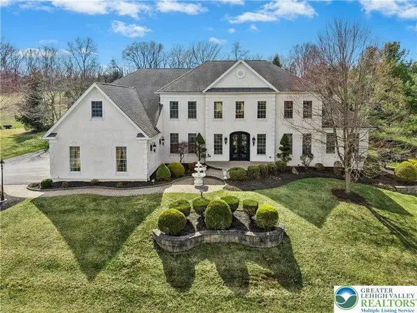 75 Woodside Drive, Williams Twp, PA 18042