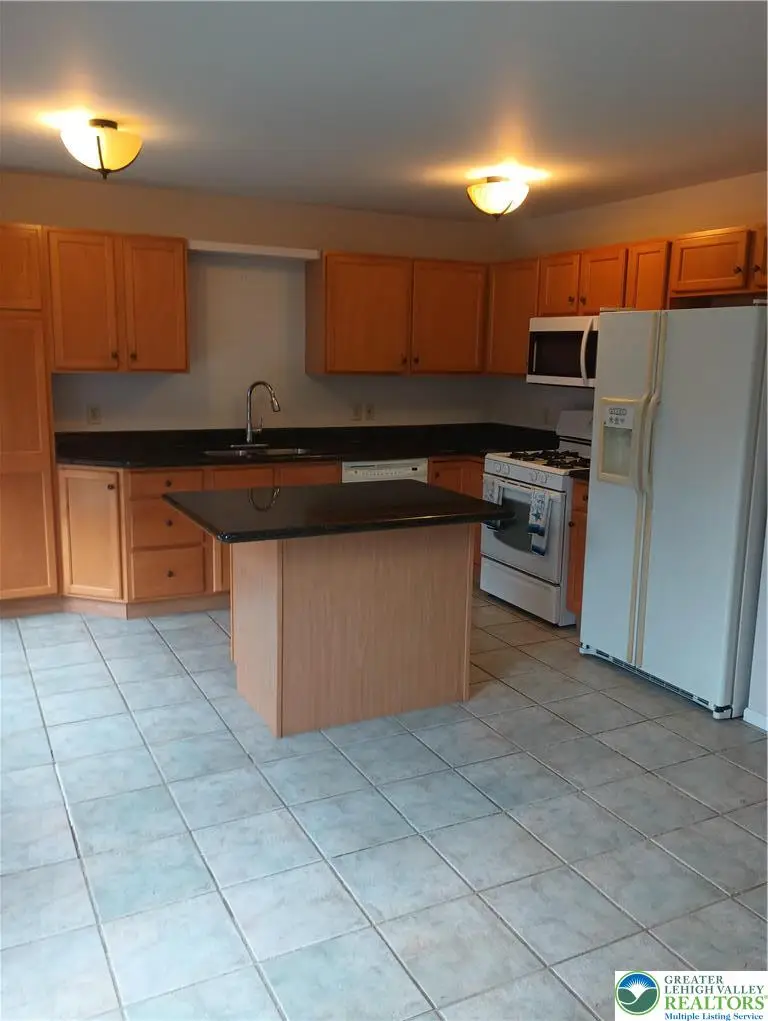 1590 Pinewind, Lower Macungie, PA 18011 - #2