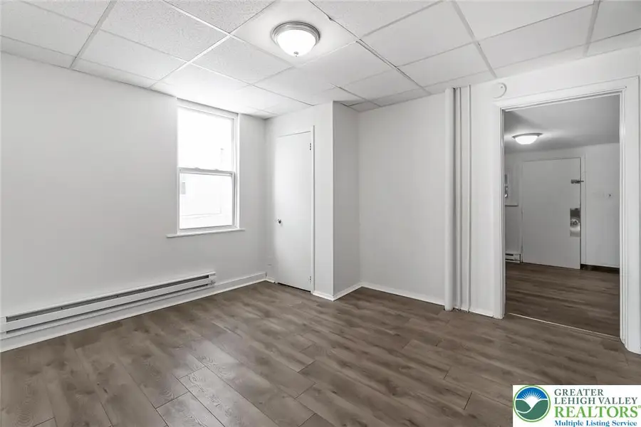 131 W Sycamore Street, Allentown, PA 18102 - #3