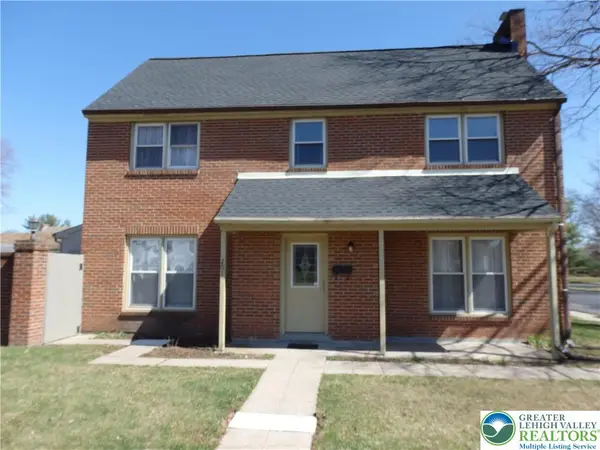 201 Lancaster Court, Quakertown Boro, PA 18951