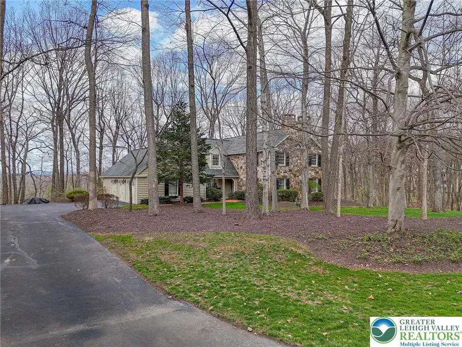 6145 Woodledge Drive, Orefield, PA 18069 - #2