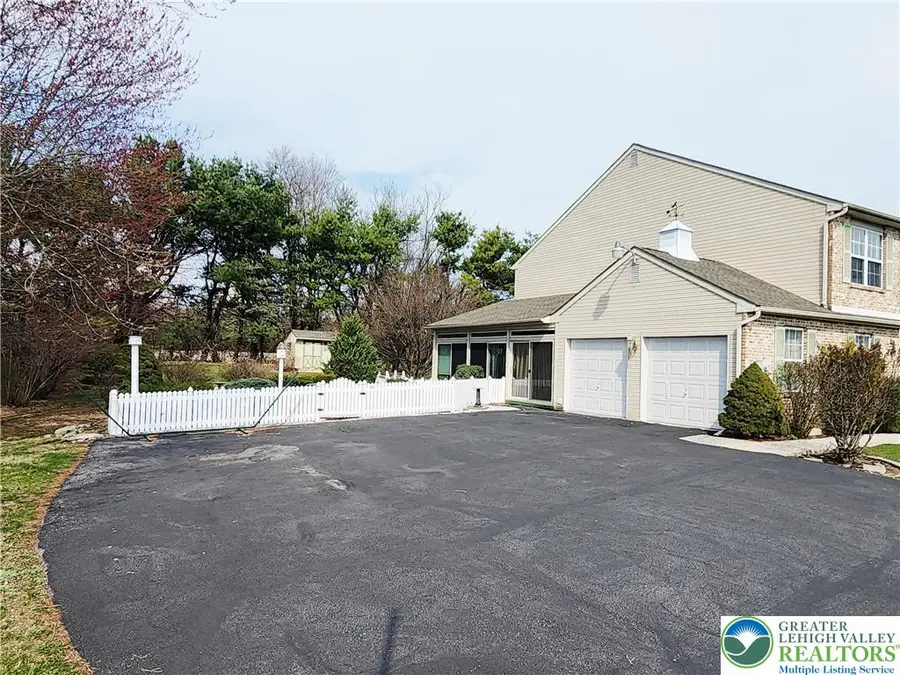 553 Wild Mint Lane, Upper Macungie, PA 18104 - #2