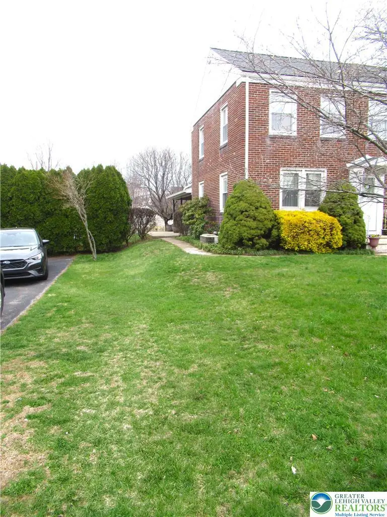 329 W Brookdale Street, Allentown, PA 18103 - #3