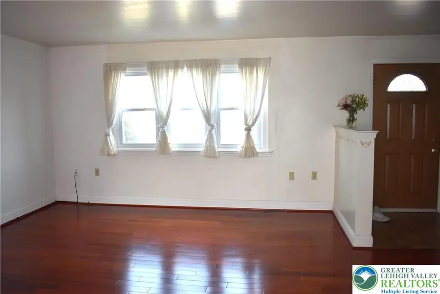 1648 Angela Drive, Bethlehem, PA 18017 - #2