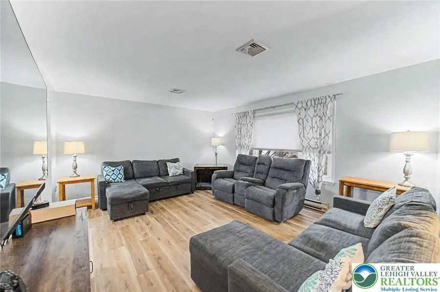 2384 James Drive, South Whitehall, PA 18104 - #2