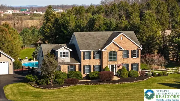 7496 Skytop Court, Lowhill Twp, PA 18069