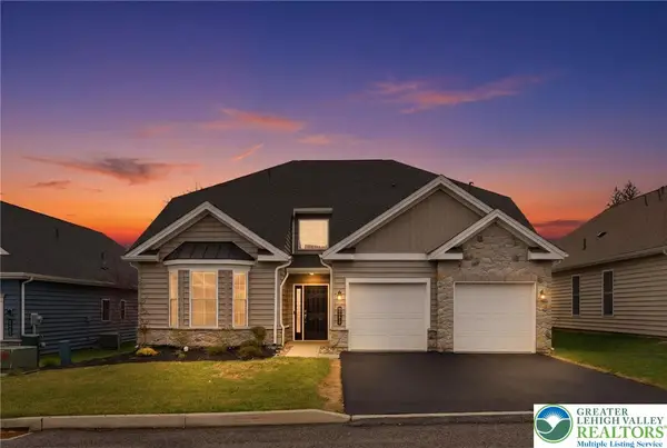 5471 Traditions Drive, Upper Saucon Twp, PA 18036