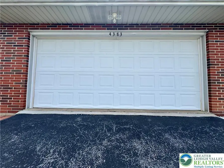 4383 Truman Street, Egypt, PA 18052 - #3