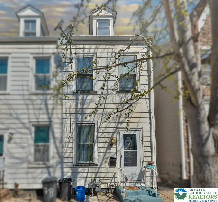 743 Washington Street, Easton, PA 18042 - #1