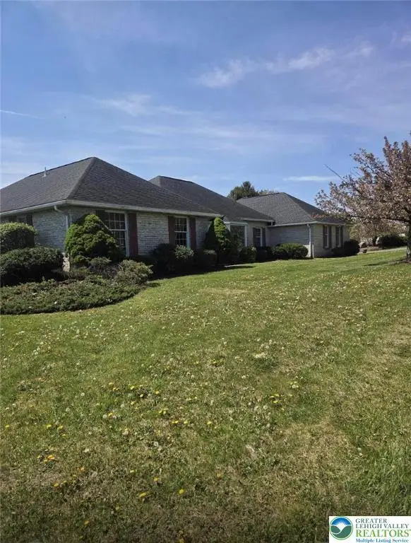 4621 Willow Lane, Nazareth, PA 18064 - #1