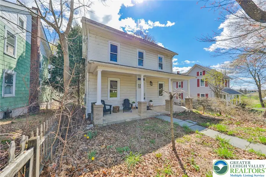 589 S Delaware Drive, Upper Mount Bethel, PA 18343 - #2