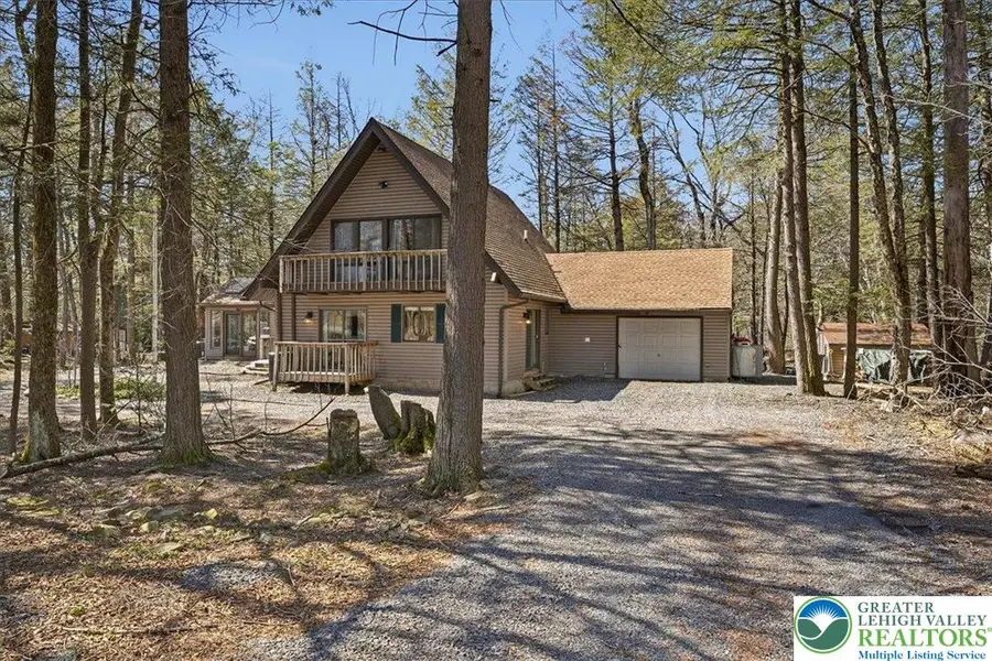 369 Sidney Avenue, Pocono Summit, PA 18346 - #2