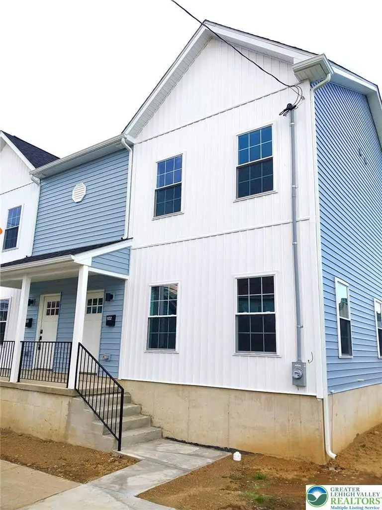 922 Centre Street, Easton, PA 18042 - #1