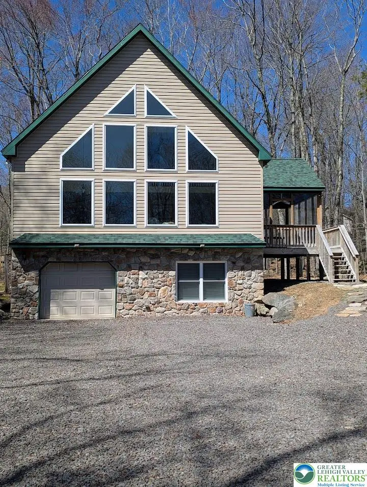 11 Poplar Place, Clifton, PA 18424 - #1