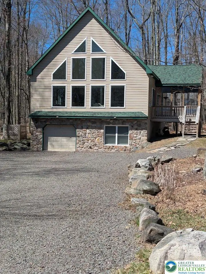 11 Poplar Place, Clifton, PA 18424 - #2