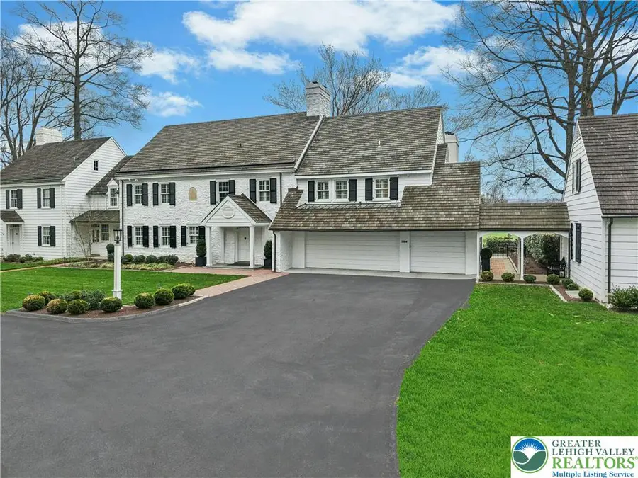 1584 Weyhill Circle, Lower Saucon, PA 18015 - #2