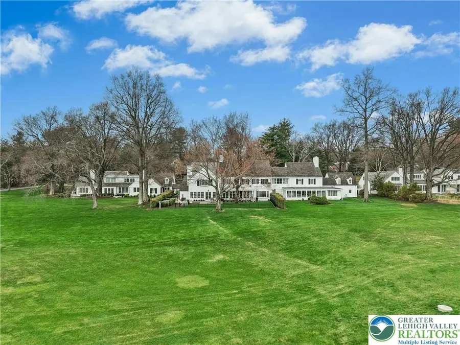 1584 Weyhill Circle, Lower Saucon, PA 18015 - #3