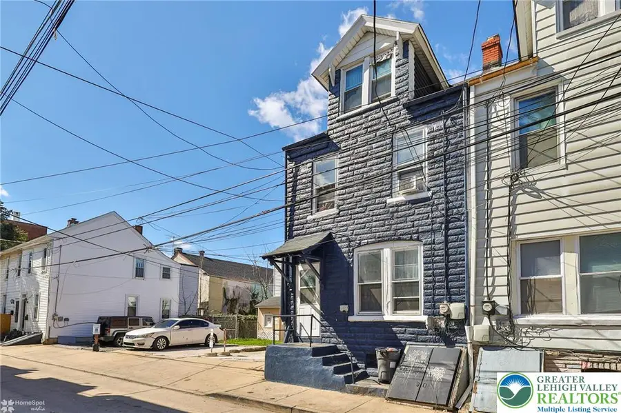 526 N Fountain Street, Allentown, PA 18102 - #3