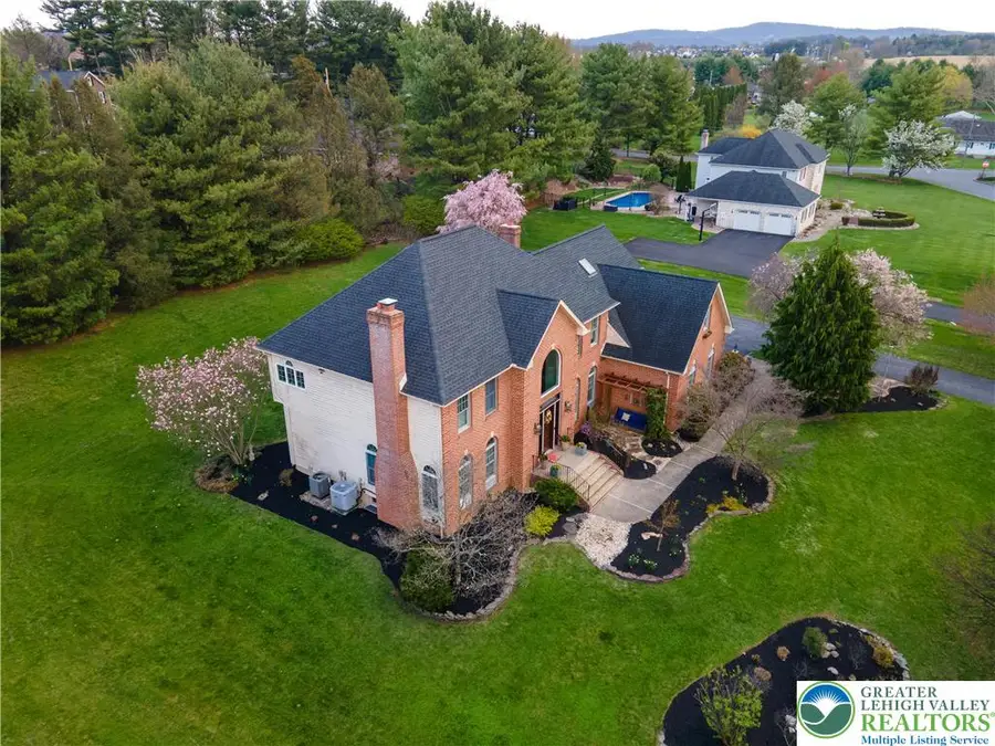 4260 Farmersville Court, Bethlehem, PA 18045 - #2