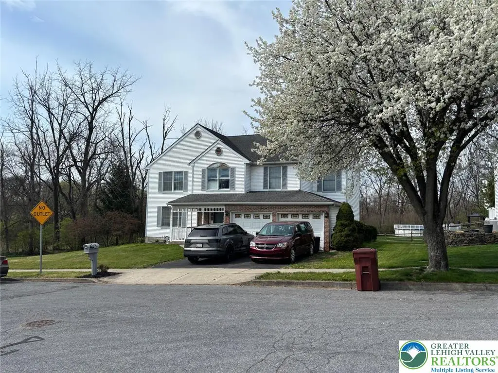 3406 S Ruch Street, Hokendauqua, PA 18052 - #1
