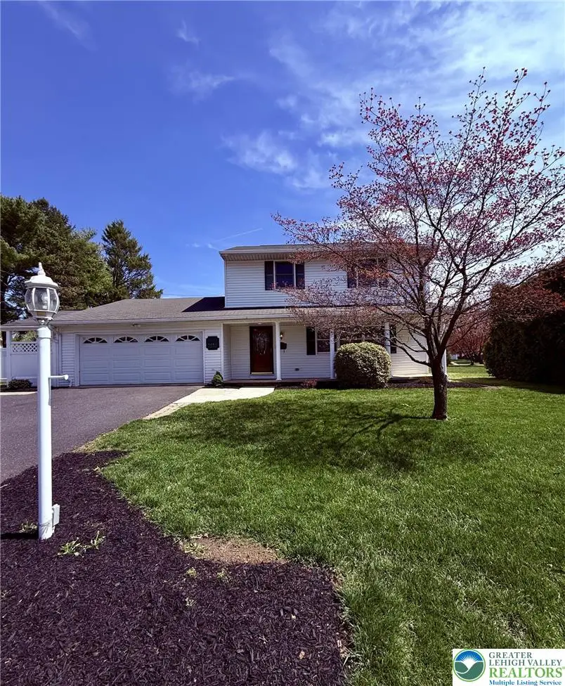 909 Flexer Avenue, Dorneyville, PA 18103 - #1