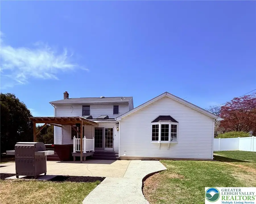 909 Flexer Avenue, Dorneyville, PA 18103 - #2