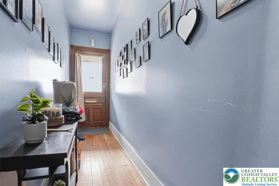 921 Broadway, Fountain Hill, PA 18015 - #3