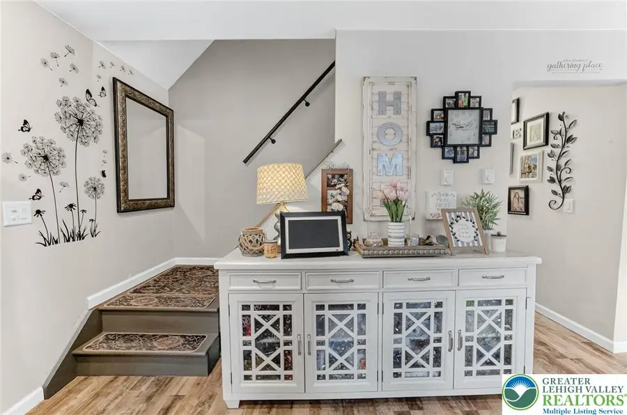 363 Sidney Avenue, Pocono Summit, PA 18346 - #3