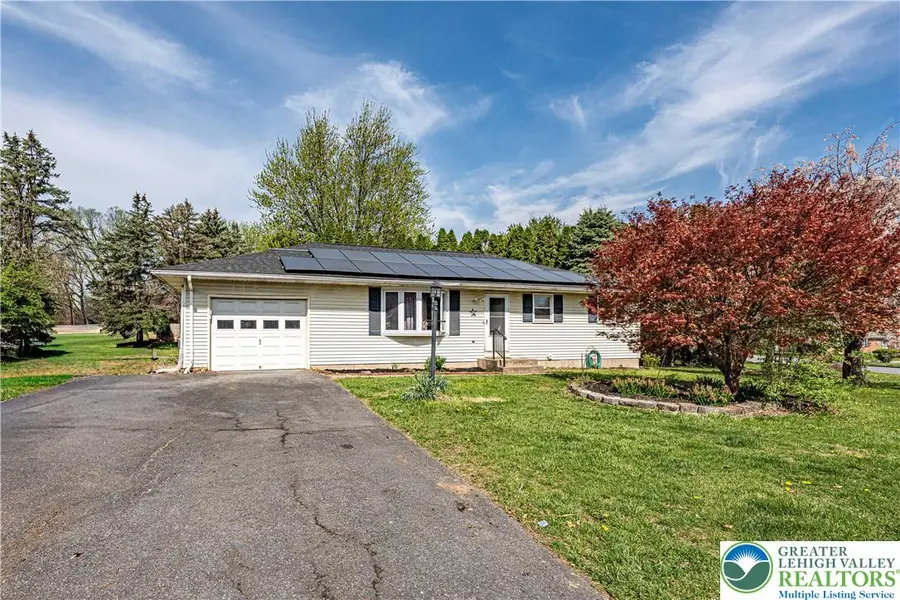 8 Babbling Brook Road, Easton, PA 18045 - #2