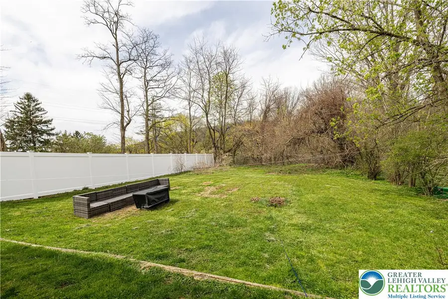 1533 E Emmaus Avenue, Salisbury, PA 18103 - #3