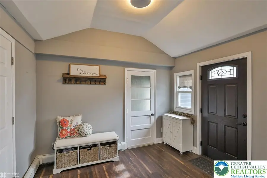 216 Young Road, Bushkill, PA 18064 - #3