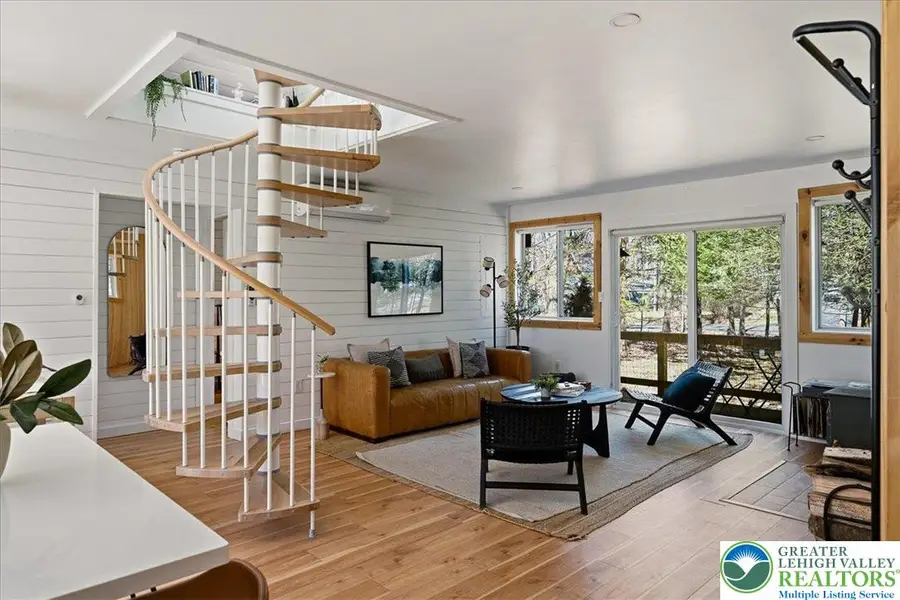 5306 Hummingbird Drive, Pocono Summit, PA 18346 - #3