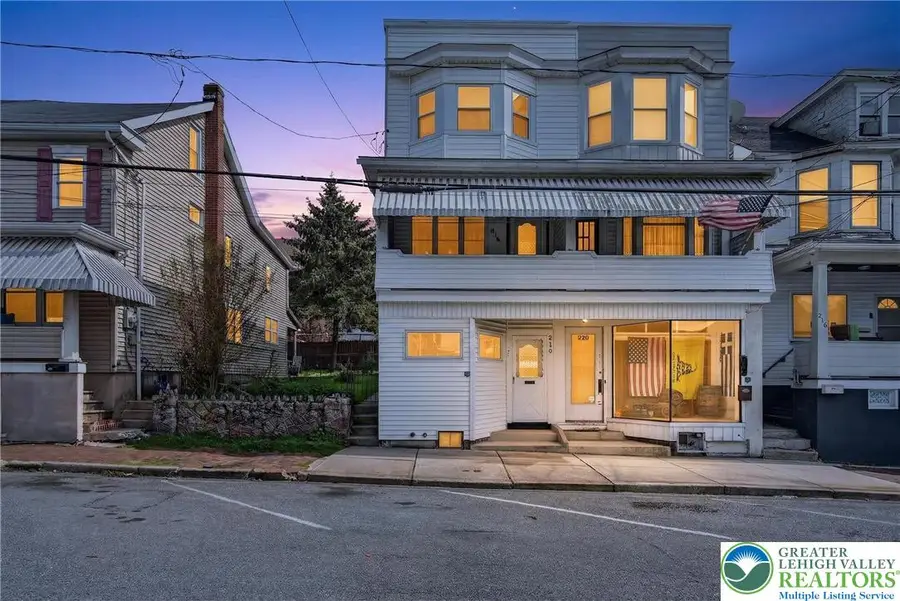 216 W Bertsch Street, Lansford, PA 18232 - #2
