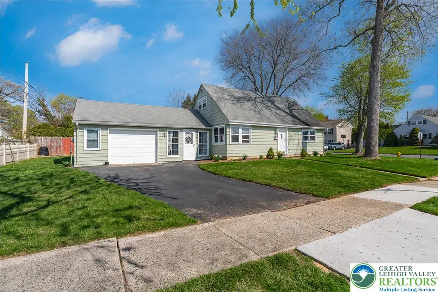 2104 Fireside Drive, Bethlehem, PA 18018 - #2