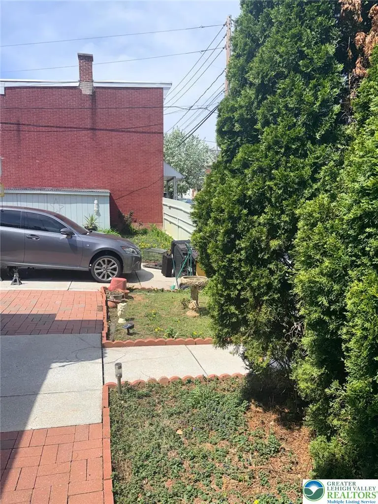 704 Pawnee Street, Bethlehem, PA 18015 - #3