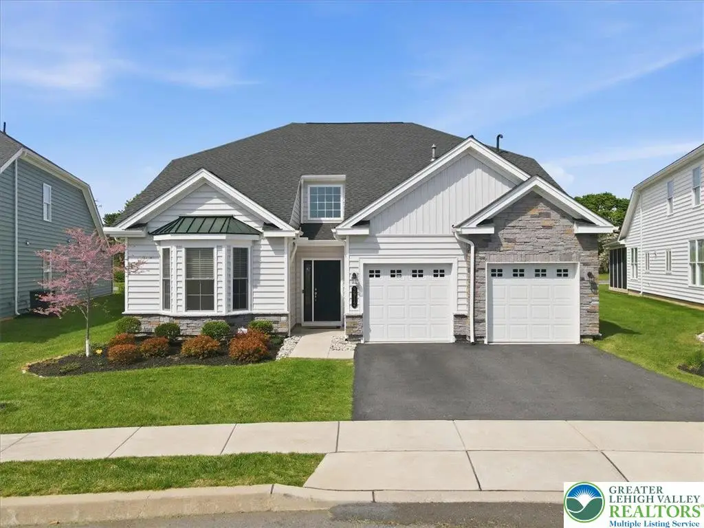 3912 Independence Drive, Schnecksville, PA 18045 - #1